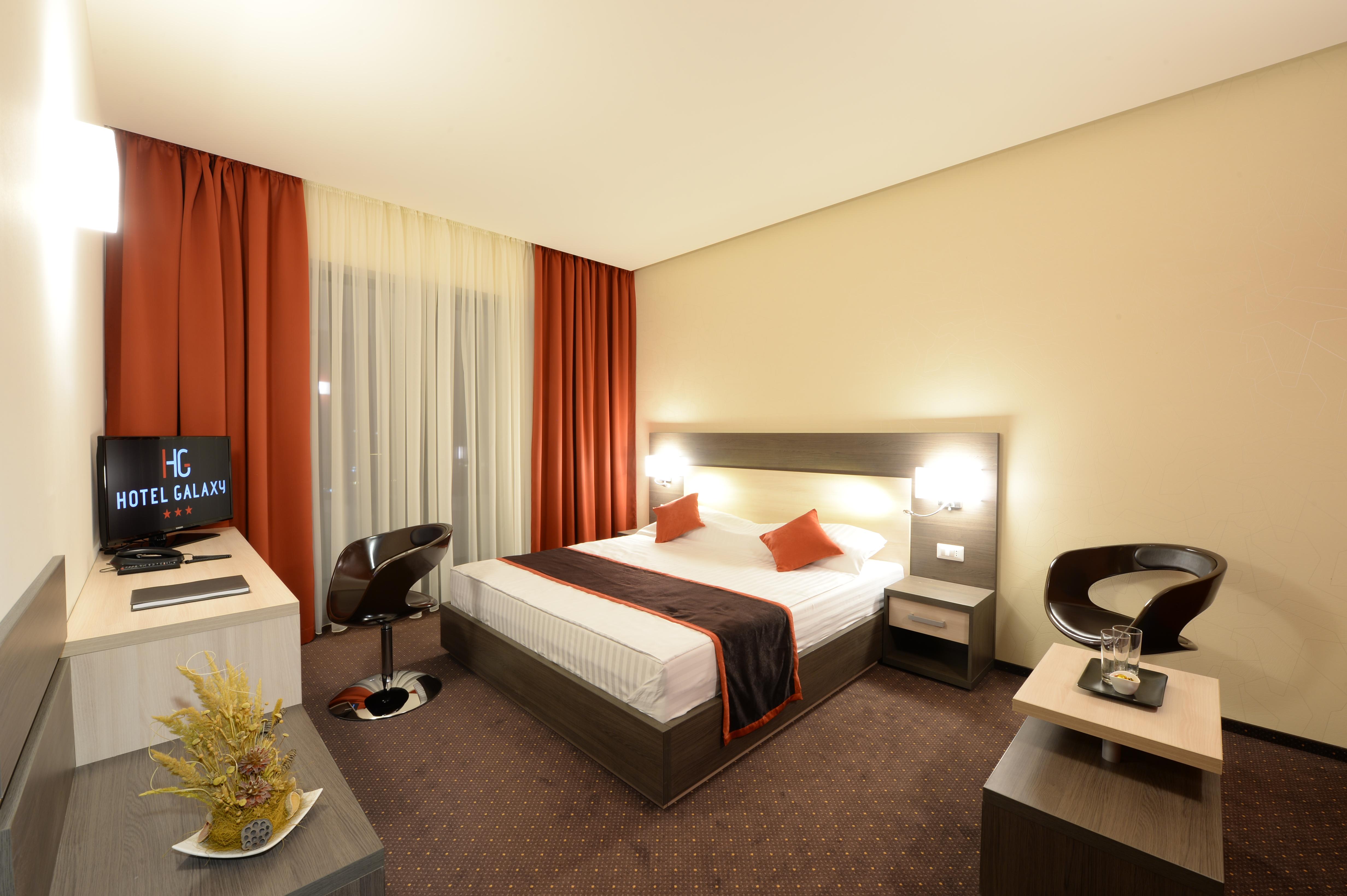 Hotel Galaxy Dumbravita  Exteriör bild