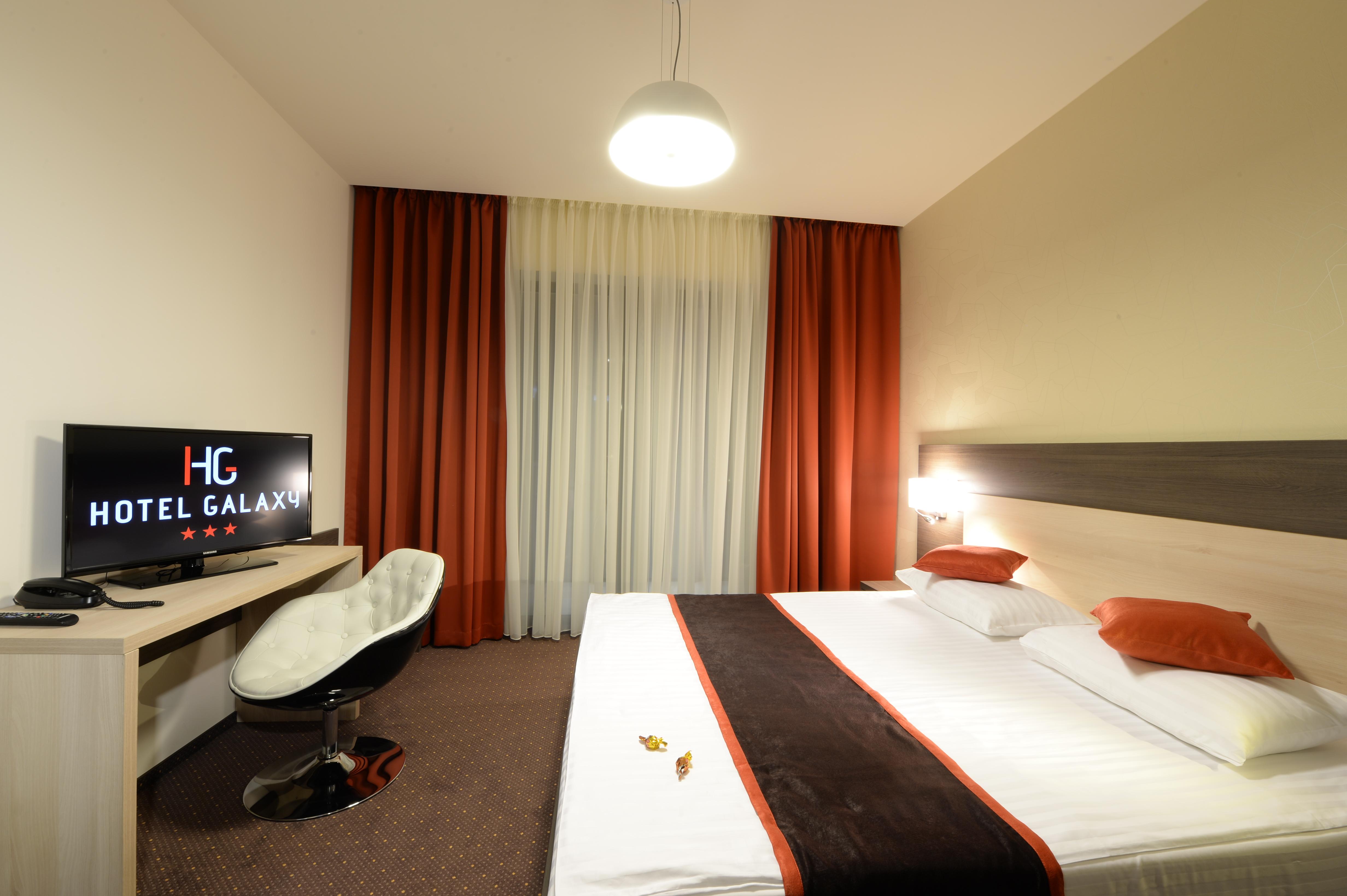 Hotel Galaxy Dumbravita  Exteriör bild