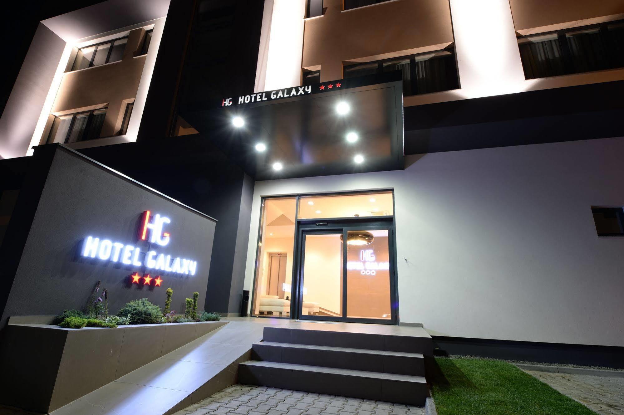 Hotel Galaxy Dumbravita  Exteriör bild